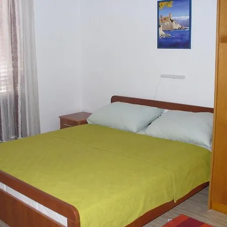 In With Sea View, Terrace, Air Conditioner, Wi-fi Апартаменты Кали